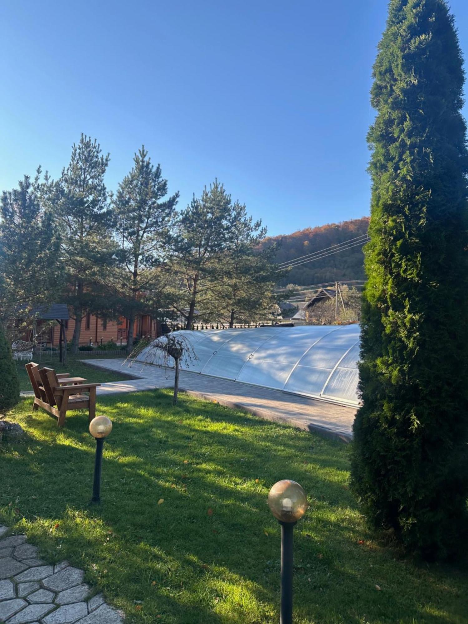 Villa Затишна De Luxe マイコリチン エクステリア 写真