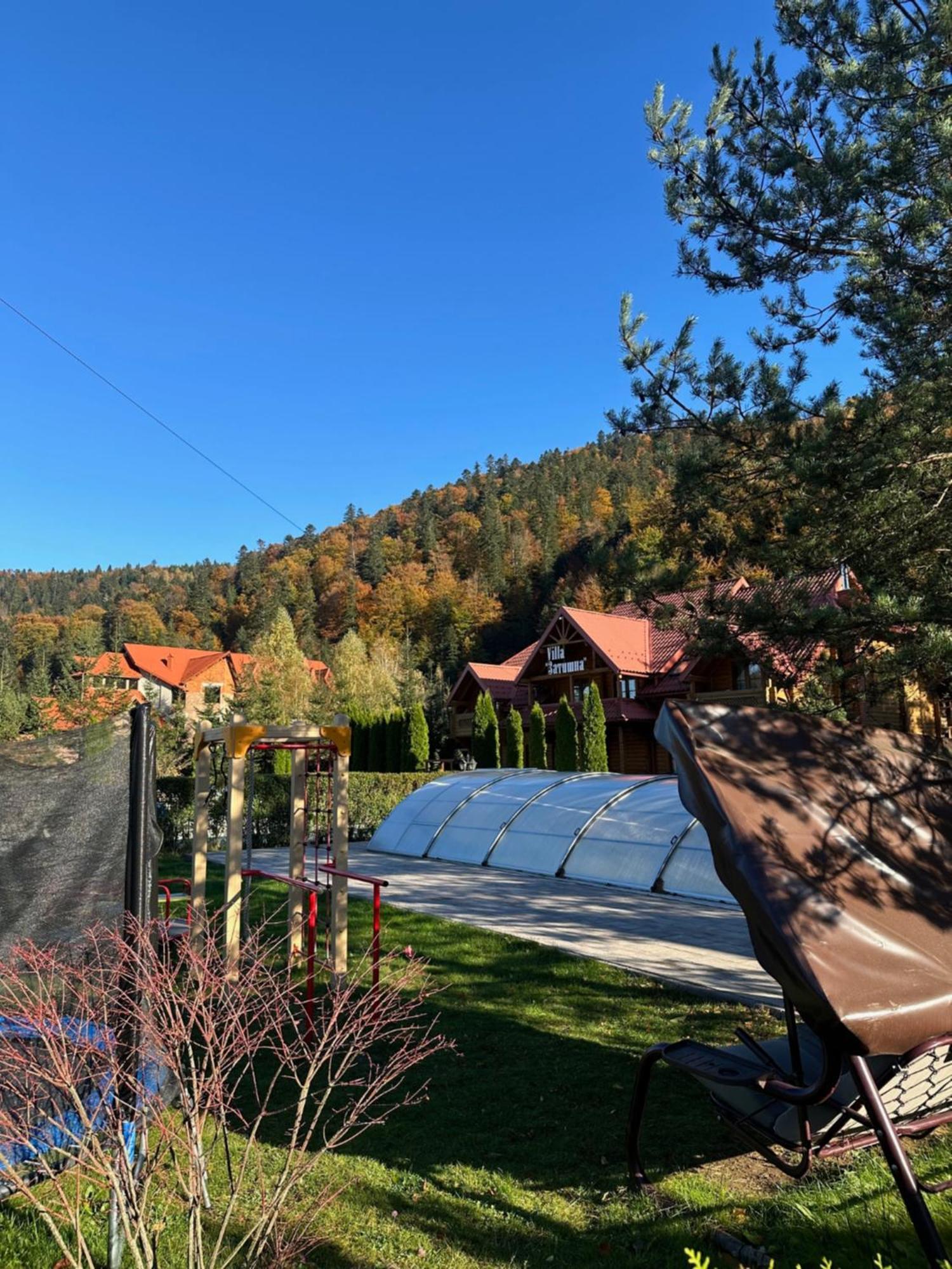 Villa Затишна De Luxe マイコリチン エクステリア 写真